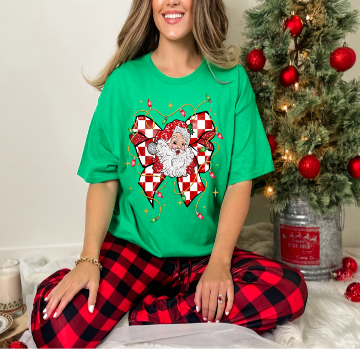 Santa Bow T-Shirt π
π