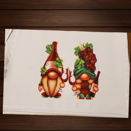 Gnomies sharing wine